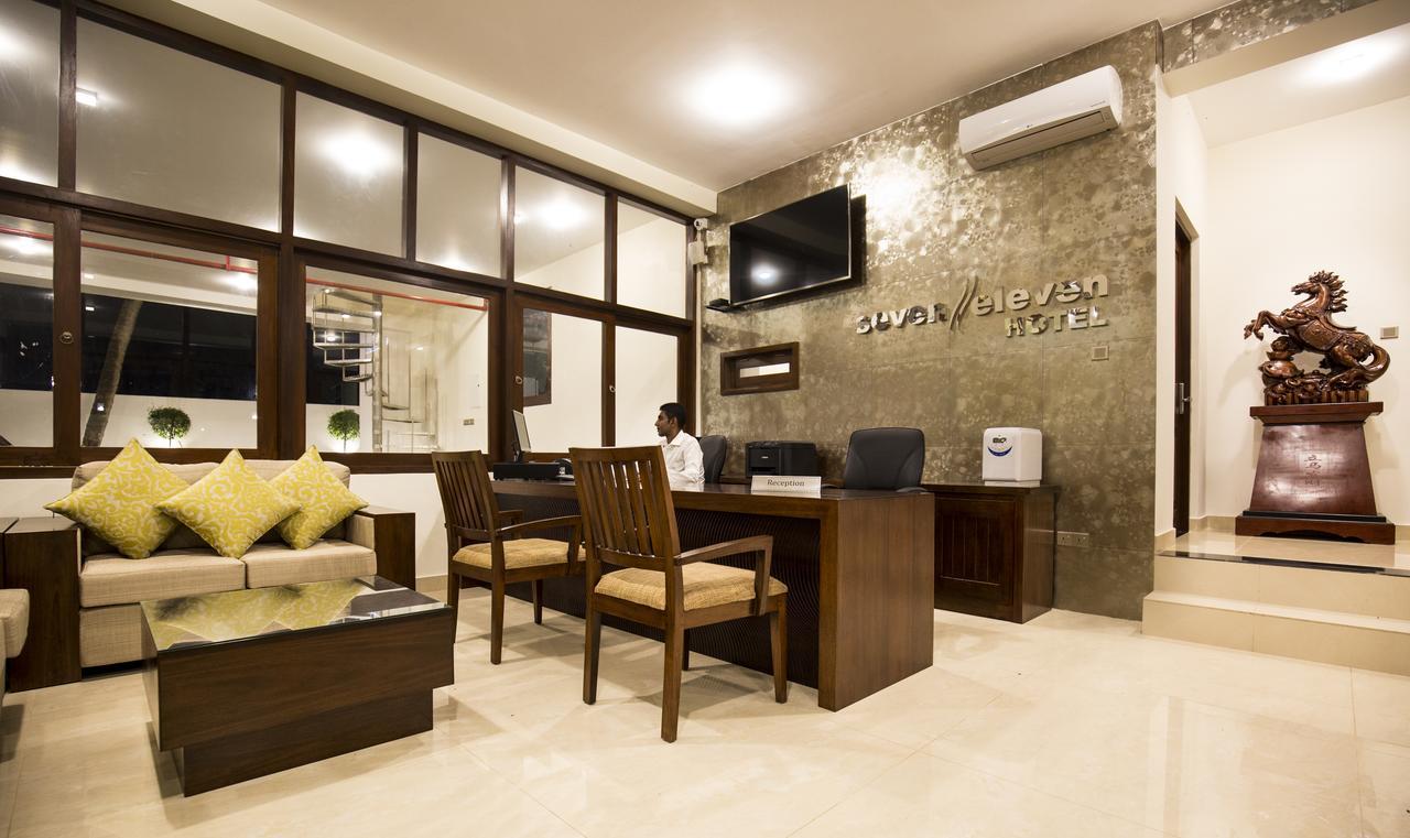 Grand 7 Hotel -Kesbewa بيلياندالا المظهر الخارجي الصورة