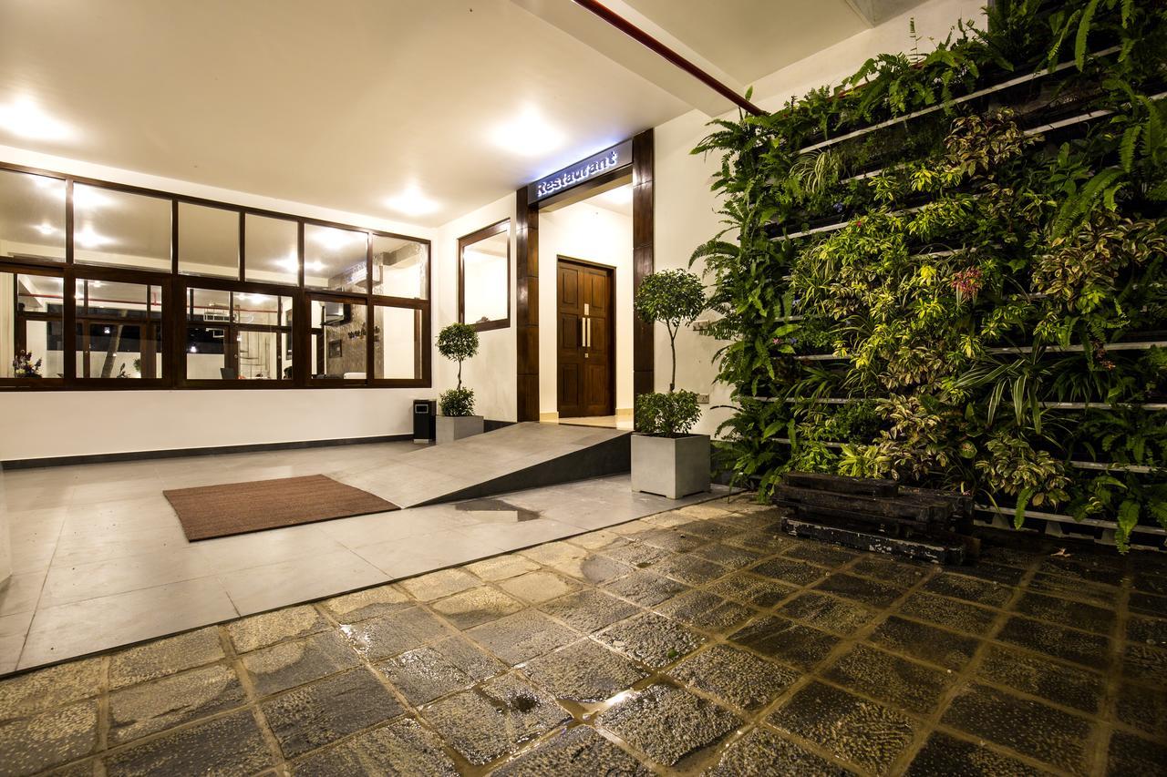 Grand 7 Hotel -Kesbewa بيلياندالا المظهر الخارجي الصورة