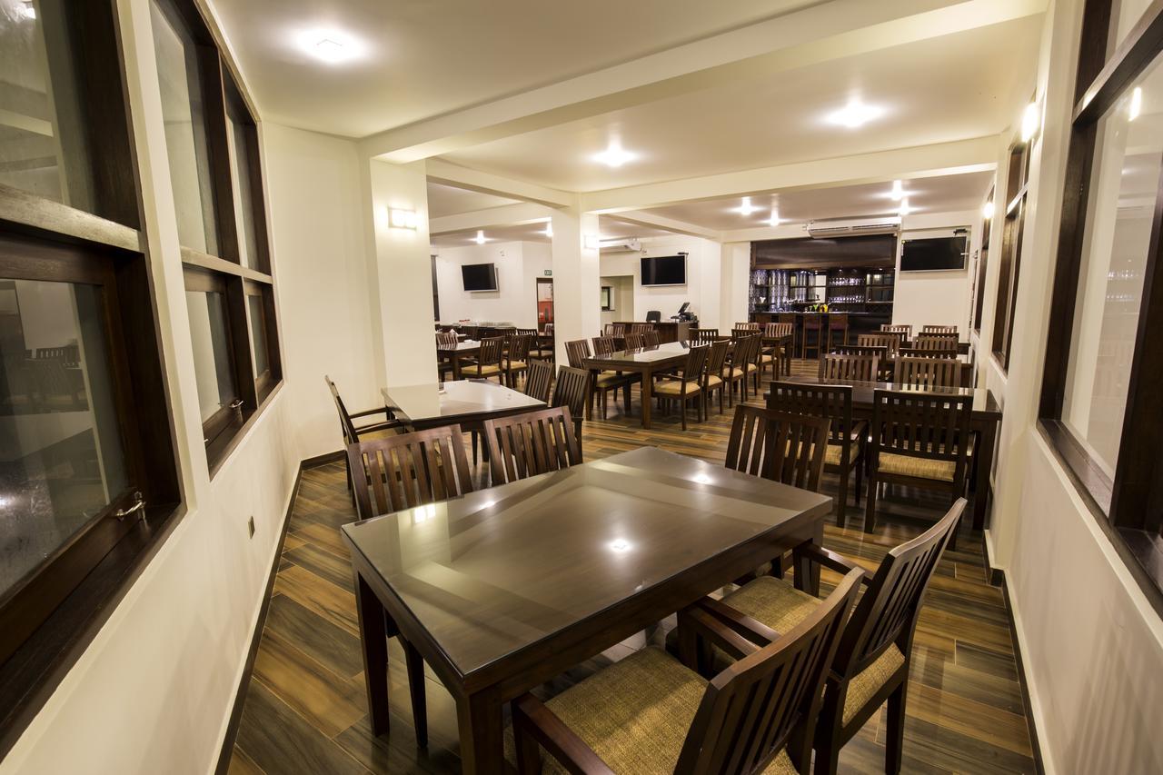 Grand 7 Hotel -Kesbewa بيلياندالا المظهر الخارجي الصورة