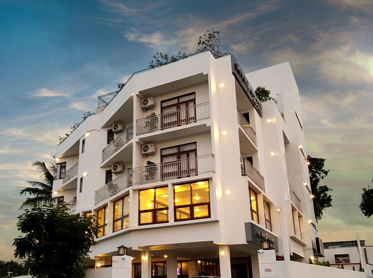 Grand 7 Hotel -Kesbewa بيلياندالا المظهر الخارجي الصورة